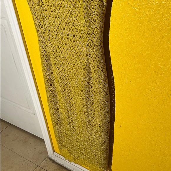 Zara Mustard Patterned Midi Dress - Picture 4 of 7